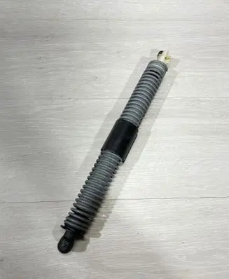 BMW 5 G30 G31 Tailgate/trunk strut/damper 7366403 14619010