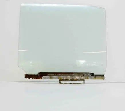 Mercedes-Benz 250 280 W108 Rear door window glass 1087350309 A1087350309