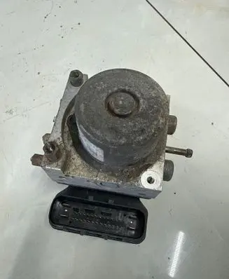 Nissan X-Trail T30 ABS Pump WA98000 B49270628 19646996