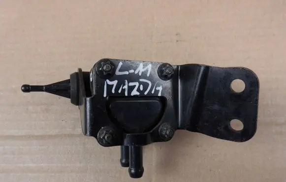 Mazda 3 I Exhaust gas pressure sensor RF8B182B5