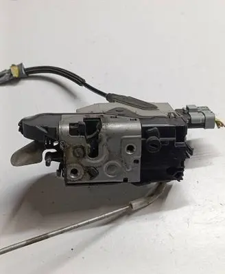 Citroen DS4 Front door lock 9685351780