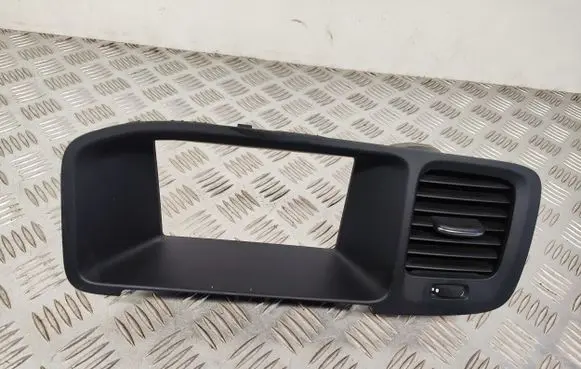 Dash center air vent grill