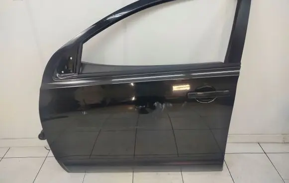 Nissan Qashqai+2 Front door 
