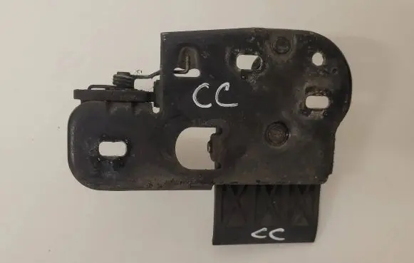 Volkswagen PASSAT CC Engine bonnet/hood lock/latch loop/hook 4A0823509