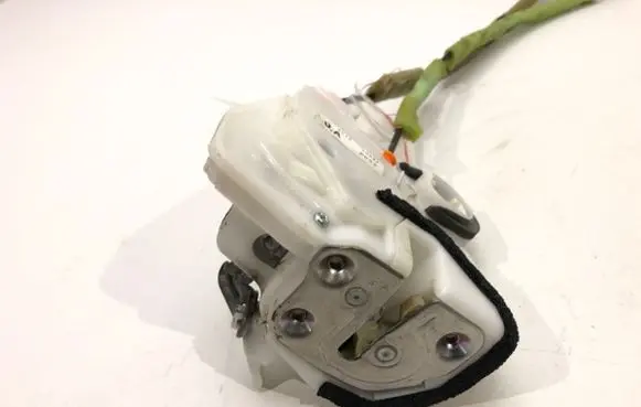 Front door lock