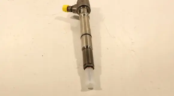 Skoda Rapid (NH) Fuel injector 03L130277B
