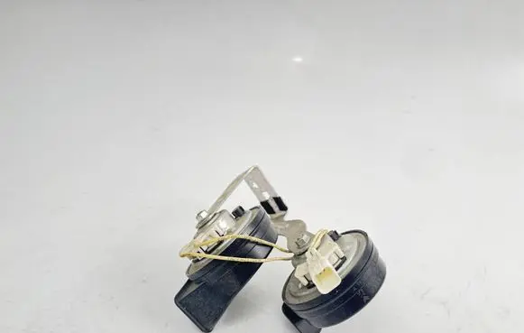 Peugeot 308 Horn signal 9820654480 4L19122019 1049M19