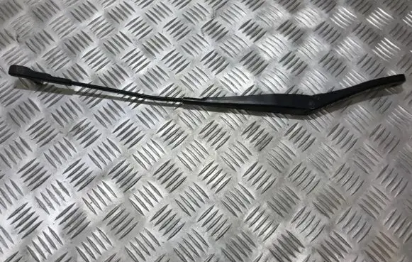 Opel Astra H Front wiper blade arm 13111222