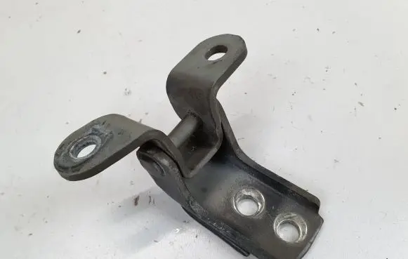Toyota Corolla Verso AR10 Front door lower hinge 