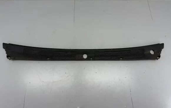 Opel Frontera B Windshield trim 