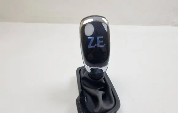 Renault Zoe Gear lever shifter trim leather/knob 