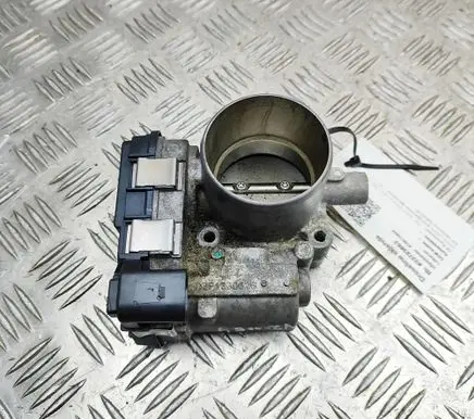 Volkswagen Golf VII Throttle valve 03F133062B