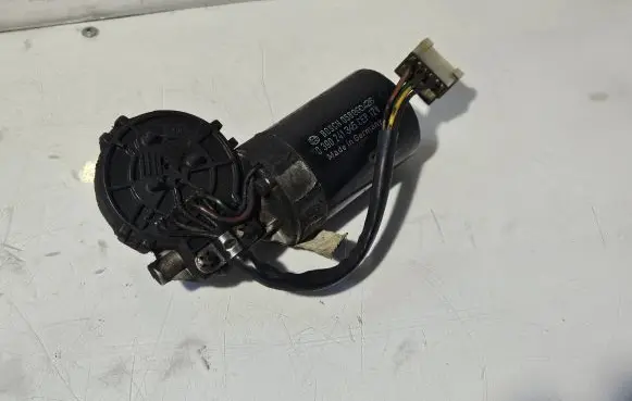 Mercedes-Benz Sprinter W901 W902 W903 W904 Wiper motor 0390241345 058990426
