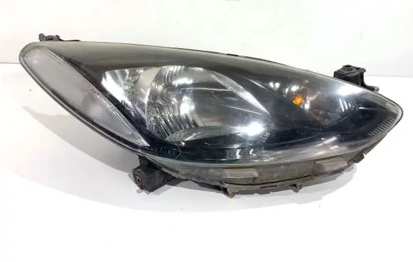 Mazda 2 Headlight/headlamp