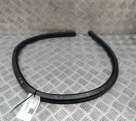 Audi A7 S7 4G Rubber seal front door (on door) 4G8831707A