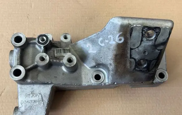 Iveco Daily 6th gen Gearbox mounting bracket 504327322