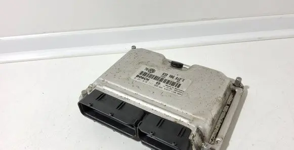 Volkswagen Golf IV Engine control unit/module 038906012K 0281010111 28SA4241