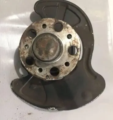 Mercedes-Benz C W203 Front wheel hub spindle knuckle