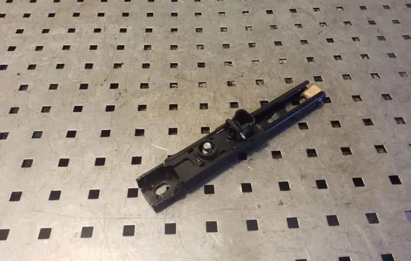 Citroen DS4 Seat belt adjustment rail 96727080