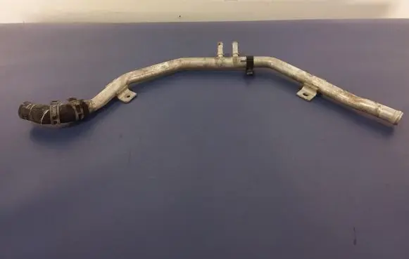 Audi A8 S8 D4 4H Engine coolant pipe/hose 079121070