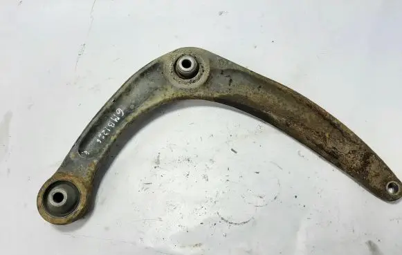 Citroen C4 II Front lower control arm/wishbone 833548