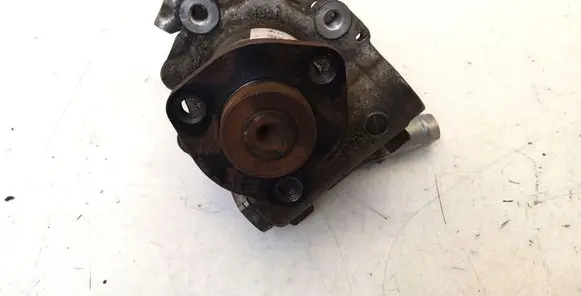 BMW 3 E90 E91 Power steering pump 678045901