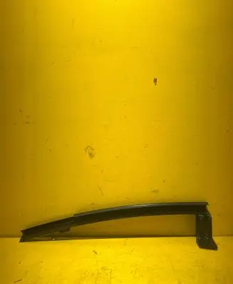 Mini Cooper Countryman R60 Rear door windshield rail 9803023