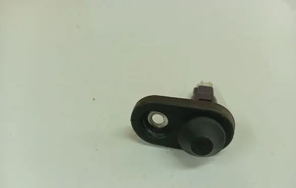 Toyota Yaris Front door sensor