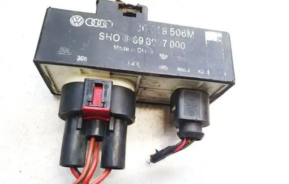 Volkswagen Golf IV Coolant fan relay 1j0919506m 898967000