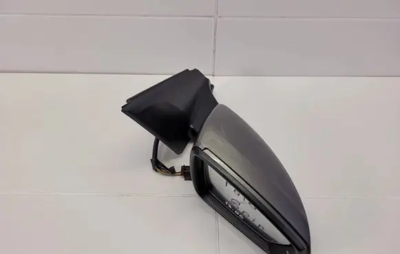 Front door electric wing mirror