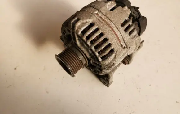 Skoda Octavia Mk2 (1Z) Generator/alternator 036903024J