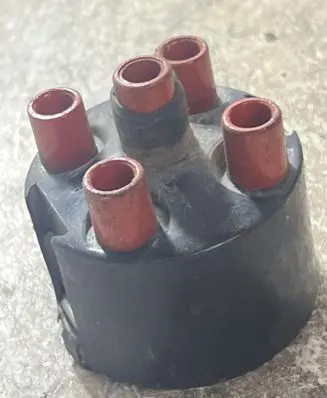 Volkswagen Polo III 6N 6N2 6NF Spark distributor cap 027905207