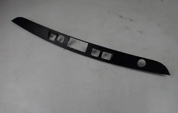 Mercedes-Benz S W221 Tailgate trim 2217580308
