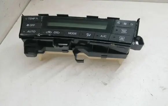 Toyota Prius (XW30) Climate control unit 75D726