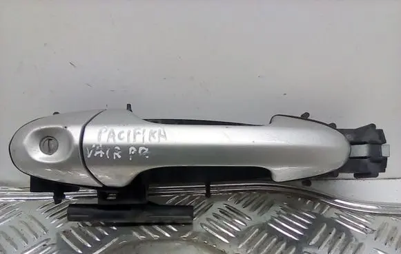 Chrysler Pacifica Front door exterior handle 40233500