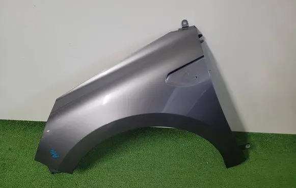 Renault Clio V Fender 