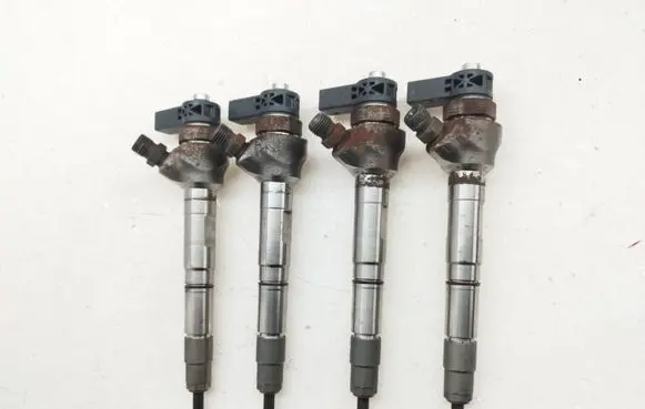 Audi A3 S3 8V Fuel injectors set 04L130277AD 0445110473 939