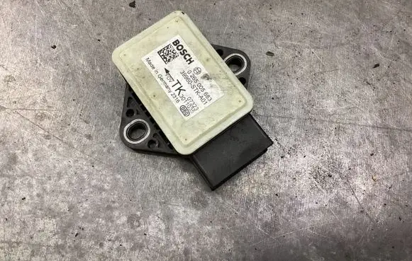 Honda CR-V ESP acceleration yaw rate sensor 0265005683 39960STKA01