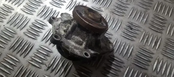 Opel Astra H Water pump