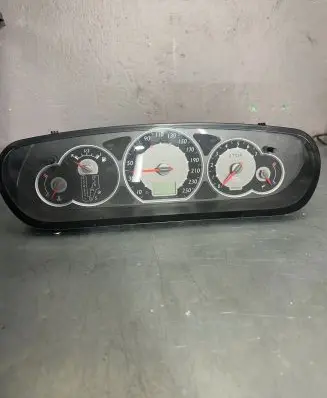 Speedometer (instrument cluster)