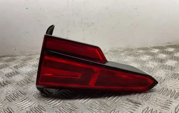 Audi A4 S4 B9 Tailgate rear/tail lights 8W5945076A