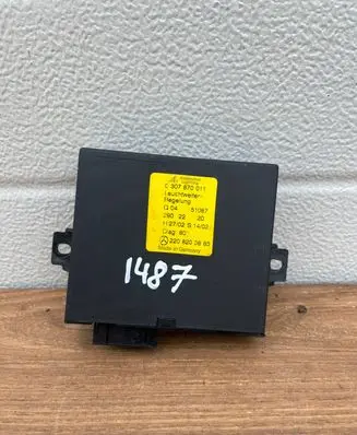 Mercedes-Benz S W220 Light module LCM 2208203685 51067 0307870011