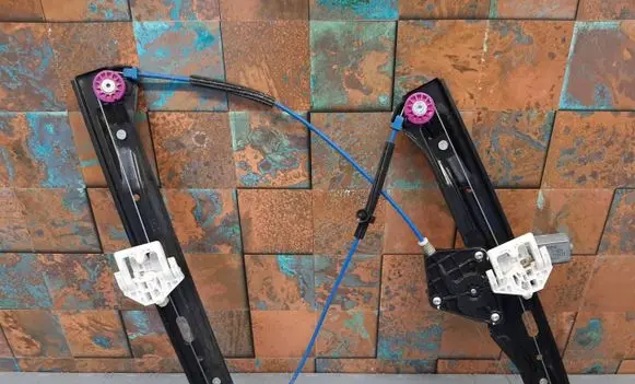 BMW 3 F30 F35 F31 Front door window regulator with motor 7259824