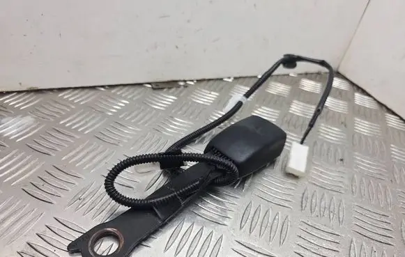 Toyota Auris E180 Front seatbelt buckle E034501