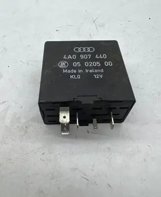 Audi A8 S8 D2 4D Other relay 4A0907440 05020500