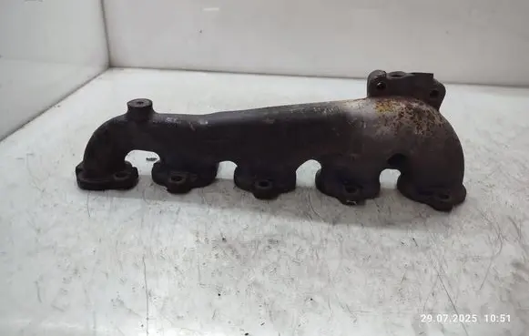 Nissan Qashqai+2 Exhaust manifold 140045202R