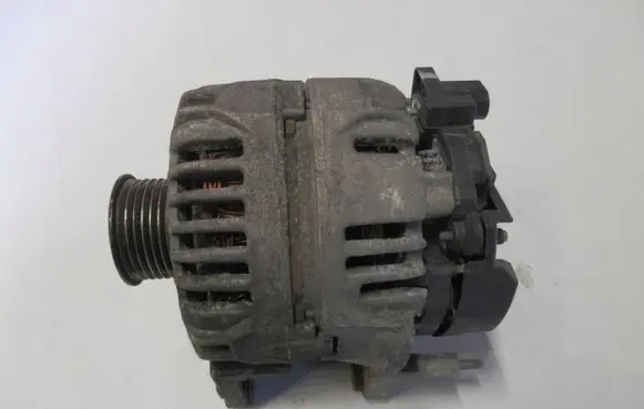 Seat Ibiza IV (6J,6P) Generator/alternator 03C903023D