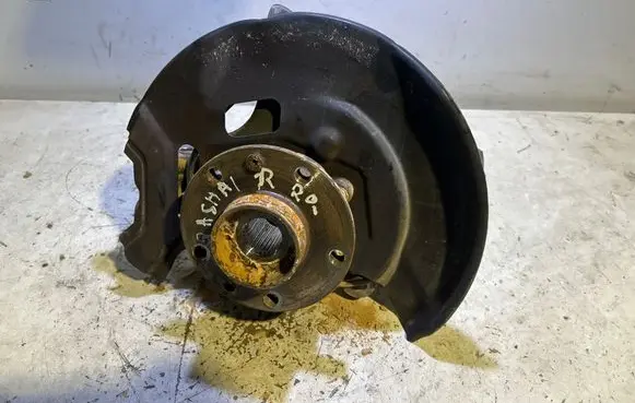 Nissan Qashqai Front wheel hub