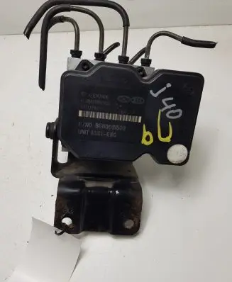 Hyundai i40 ABS control unit/module 589203Z910