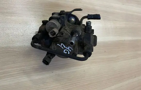 Toyota Land Cruiser (J120) Fuel injection high pressure pump 2210030040